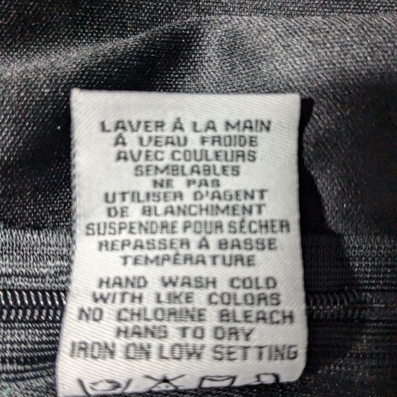 REVOLUTION Green and white Flare Blouse SIZE 18 - Picture 9 of 11